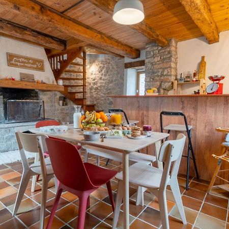 Maison De Village Au Coeur Des Remparts Sainte-Eulalie-de-Cernon エクステリア 写真